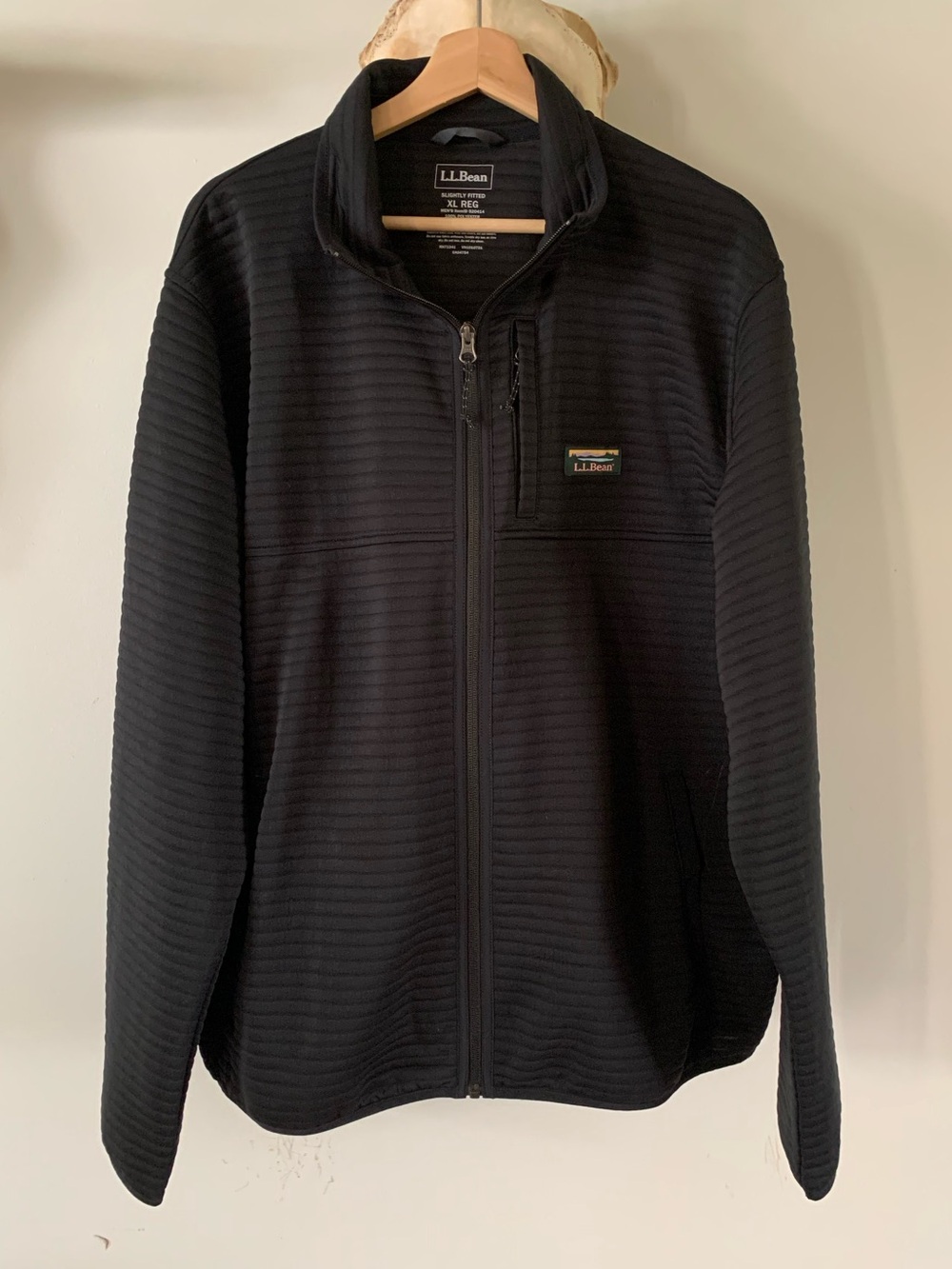 L.L. Bean Men’s Black Ribbed Full-Zip Fleece Jacket